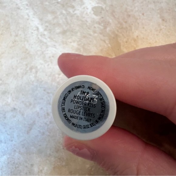 MAC HOLIDAY 2023 MINI LIPSTICK In A Holidaze - Picture 3 of 3